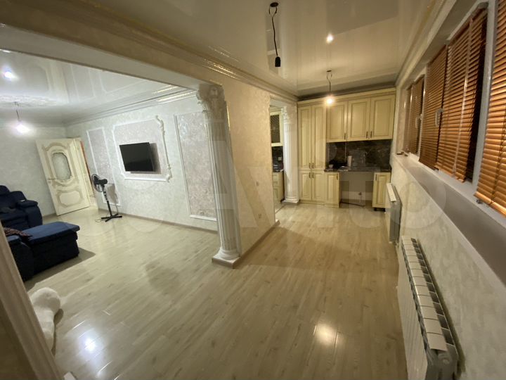 3-к. квартира, 60 м², 5/5 эт.