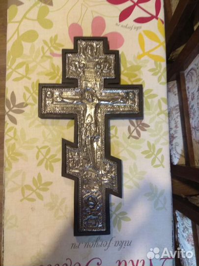 Серебряный крест икона