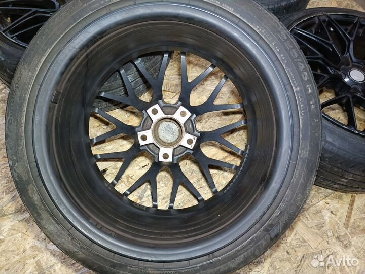 Колёса летние BMW 225/45 R18 5X120