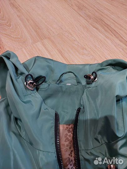 Ветровка для девочки