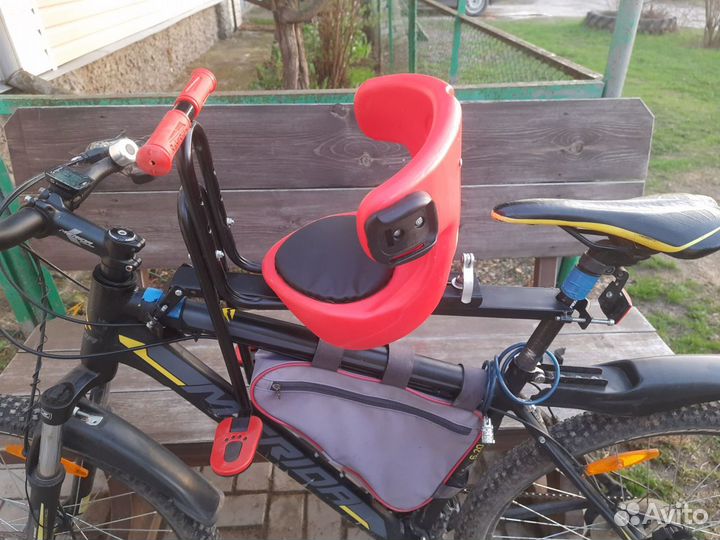 Детское кресло для велосипеда на раму