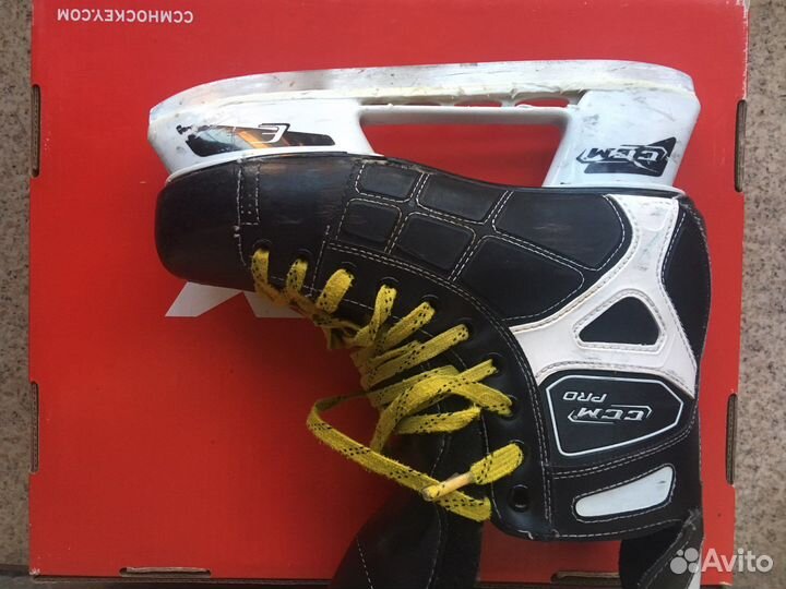 Коньки хоккейные 43 размер