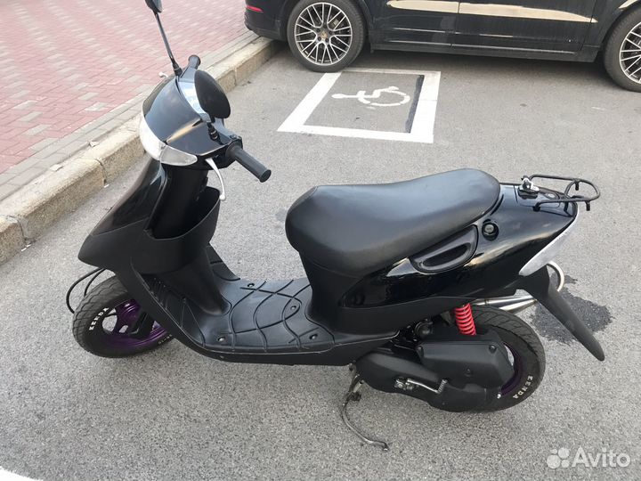 Suzuki let's 2 (old)