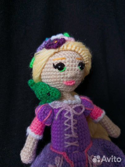 Вязанная кукла Рапунцель (и Паскаль)