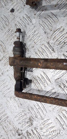 Скоба заднего тормозного суппорта Chevrolet Cruze