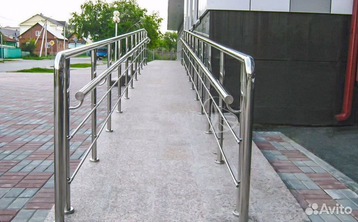 Винтовые поручни из нержавеющей стали