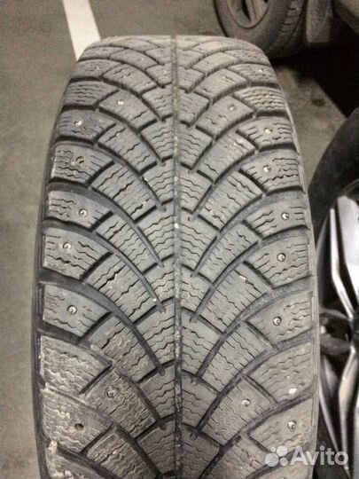 BF Goodrich g-Force stud 215/65R16