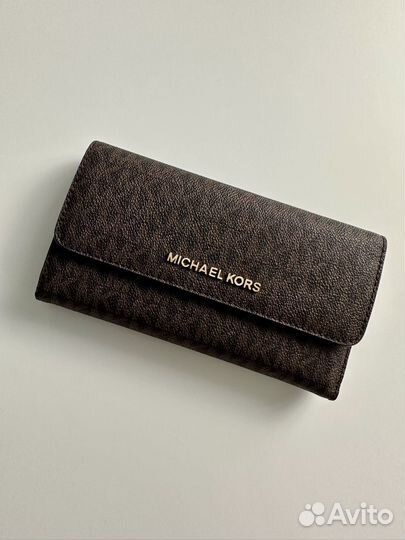 Женские кошельки из кожи