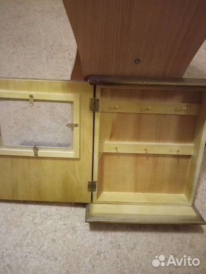 Ключница настенная