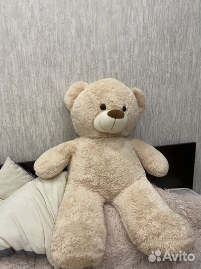 Плюшевый медведь
