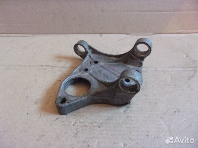 Опель Вектра А, Омега А, Калибра, кронштейн гура