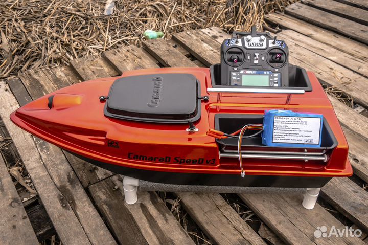 Прикормочный кораблик с глубиномером и 25A акб