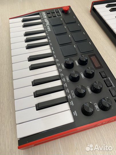 Миди клавиатура akai mpk mini mk3