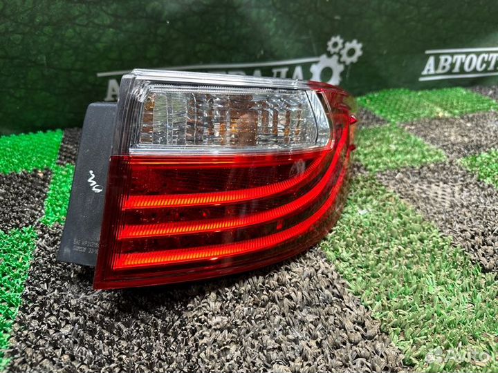Фонарь задний правый Lexus Es 6 2012-2015