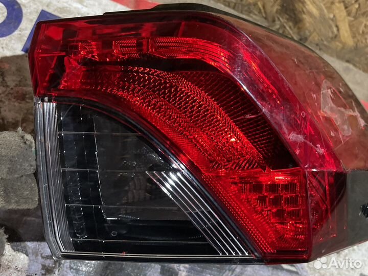 Фонарь правый в крыло Toyota Rav 4 XA50