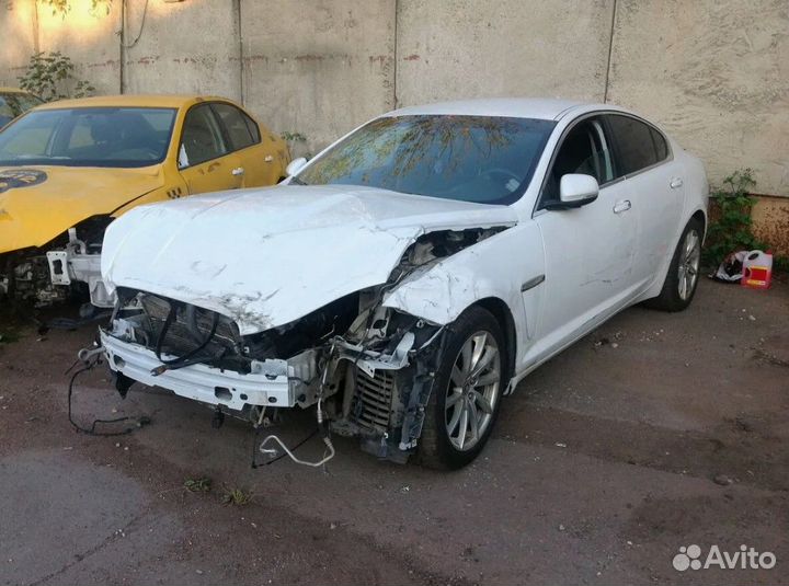 Двери, Jaguar XF