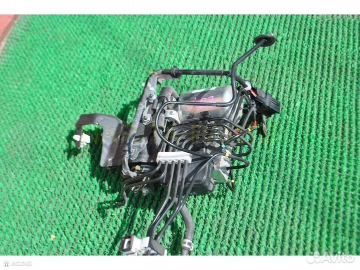 Главный тормозной цилиндр toyota C-HR 2017 ZYX10