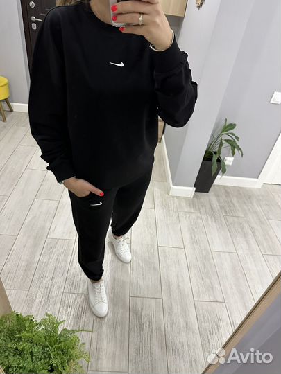 Костюм женский Nike