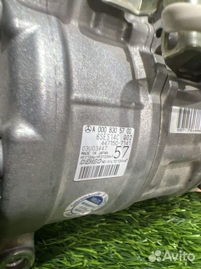 Компресор кондиционера на Mersedes A0008305702