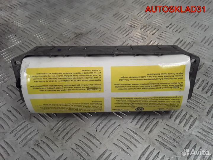 Подушка безопасности пассажирская VW Touran