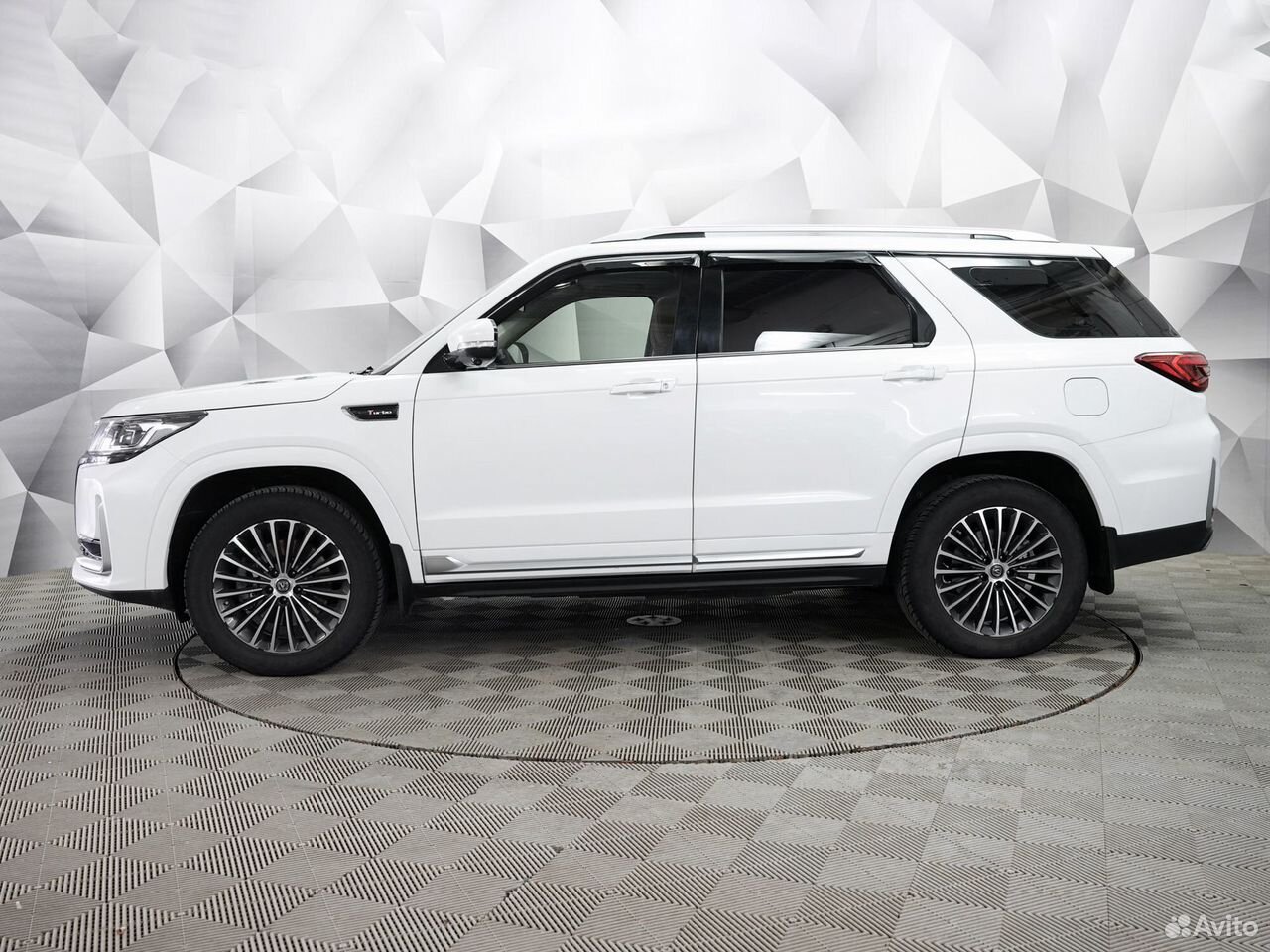 Changan CS95 2.0 AT, 2023, 36 000 км