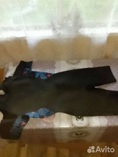 Плавательный костюм