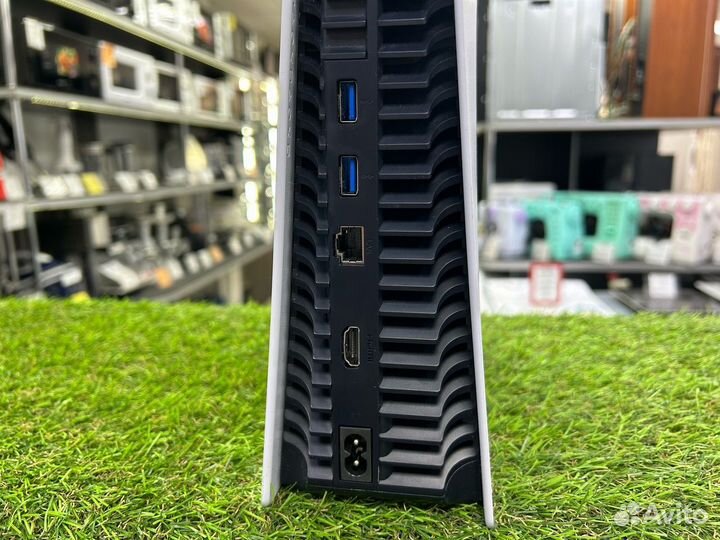 Игровая приставка Sony PlayStation 5 с дисководом