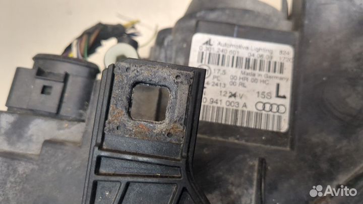 Фара (передняя) Audi A4 (B8), 2011