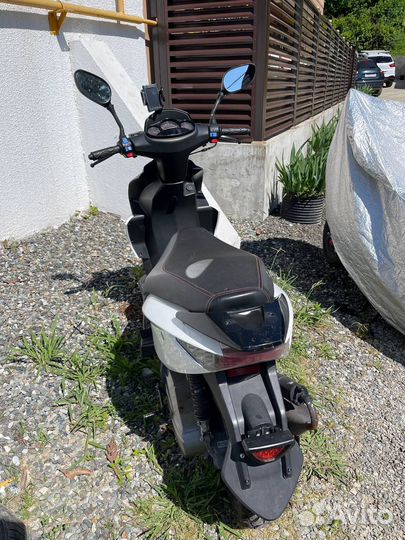 Скутер Keeway 150