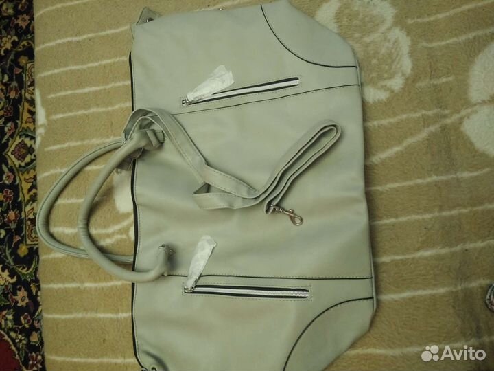 Сумка кожаная новая Эйвон,серая,дорожная