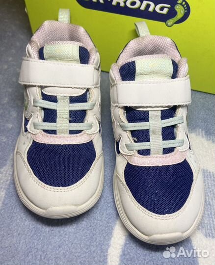 Кроссовки 29