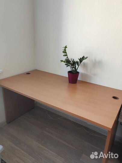 Большой стол