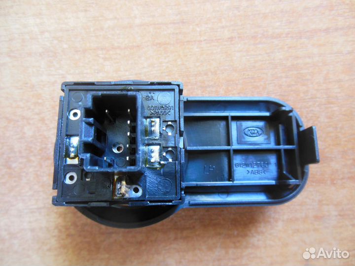 Кнопка регулировки зеркал (spctr иж) 0K2N166600