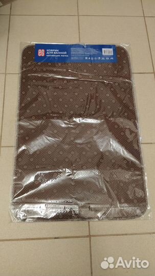 Коврик для ванной новый в упаковке 70*45