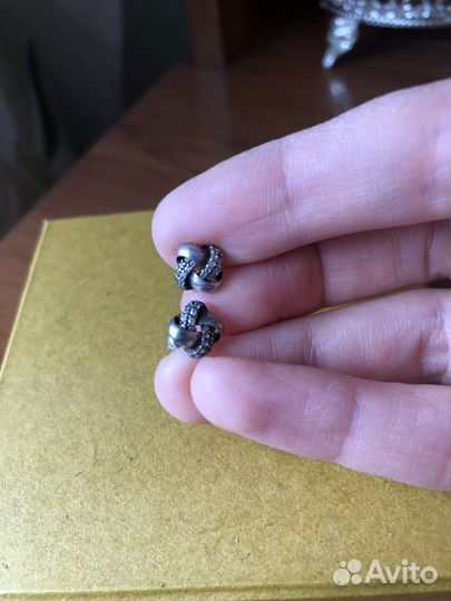 Серебряные серьги- гвозди