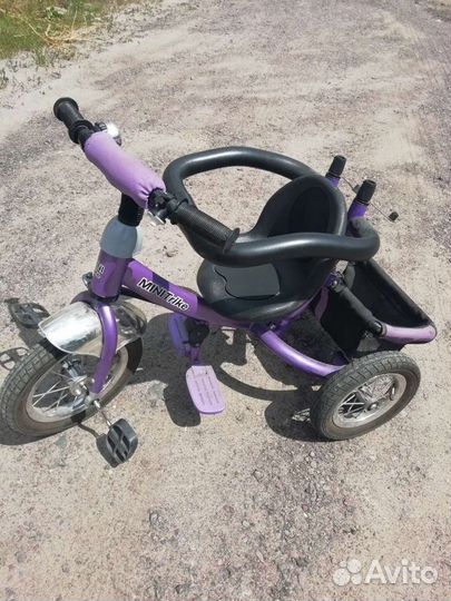 Детский велосипед с ручкой