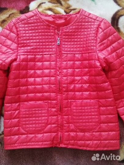 Курточка на девочку