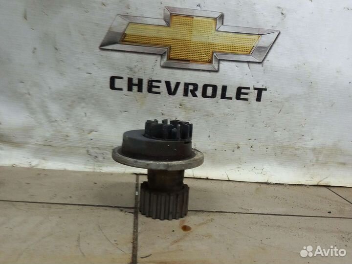 Помпа охлаждения Шевроле Лачетти, круз F16D3 F14D3