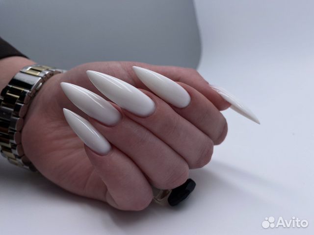 Маникюр педикюр