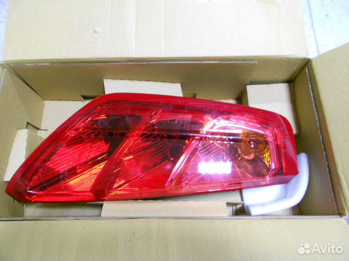 Fiat Grande Punto Задний левый фонарь Новый