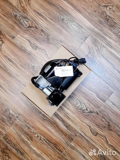 Компрессор Range Rover Discovery 4 Hitachi new