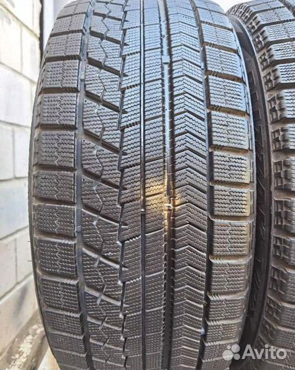 Bridgestone Blizzak VRX 225/50 R17 94Q
