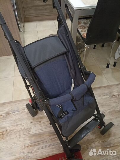 Продам коляску трость
