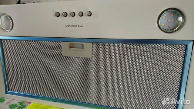 Вытяжка (воздухоочиститель) Maunfeld