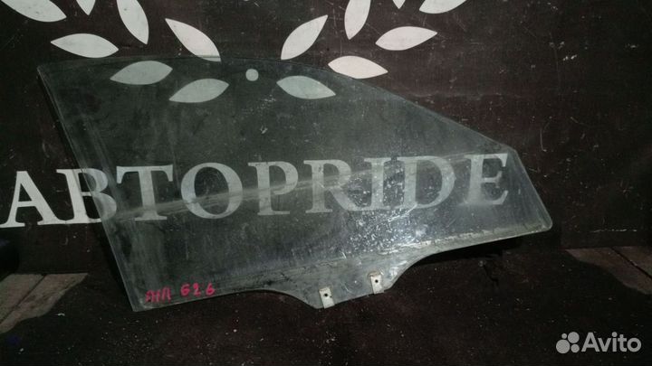 Переднее левое стекло двери Mazda 626