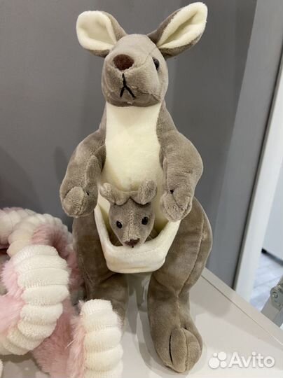Мягкая игрушка кенгуру (новая)
