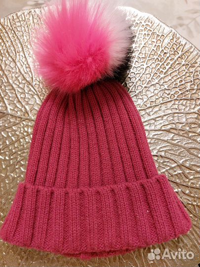 Комплект шапок zara и beneton