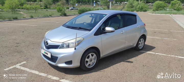 Toyota Vitz 1.0 CVT, 2011, 50 000 км