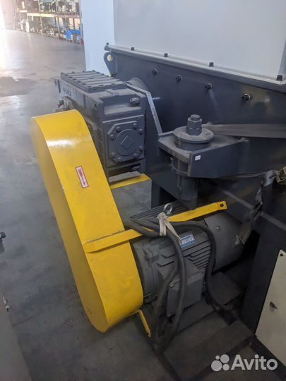 Шредер одновальный WT-800