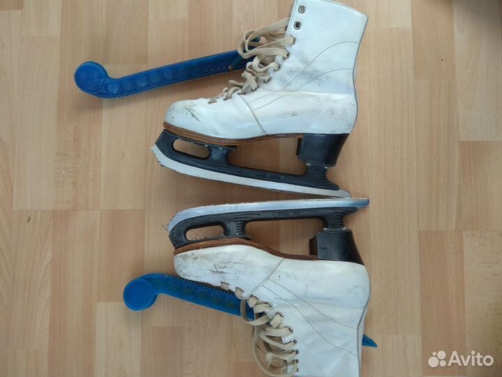 Коньки женские фигурные 35 размер